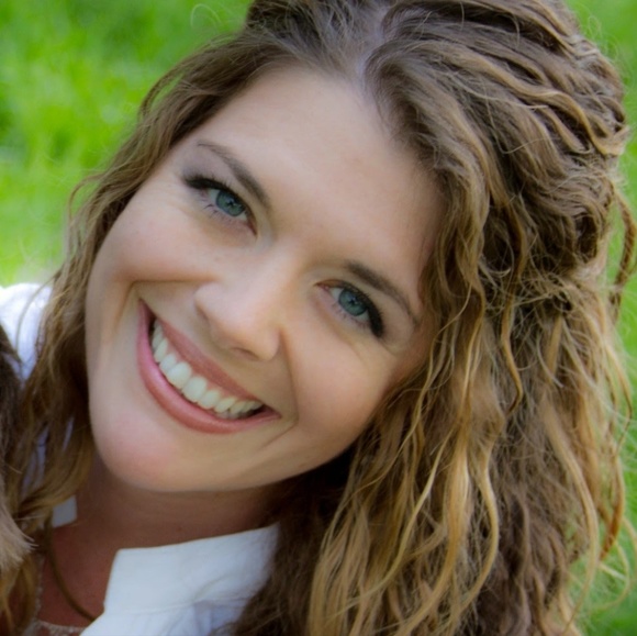 Meet your Posher, Audrey - Picture 1 of 1